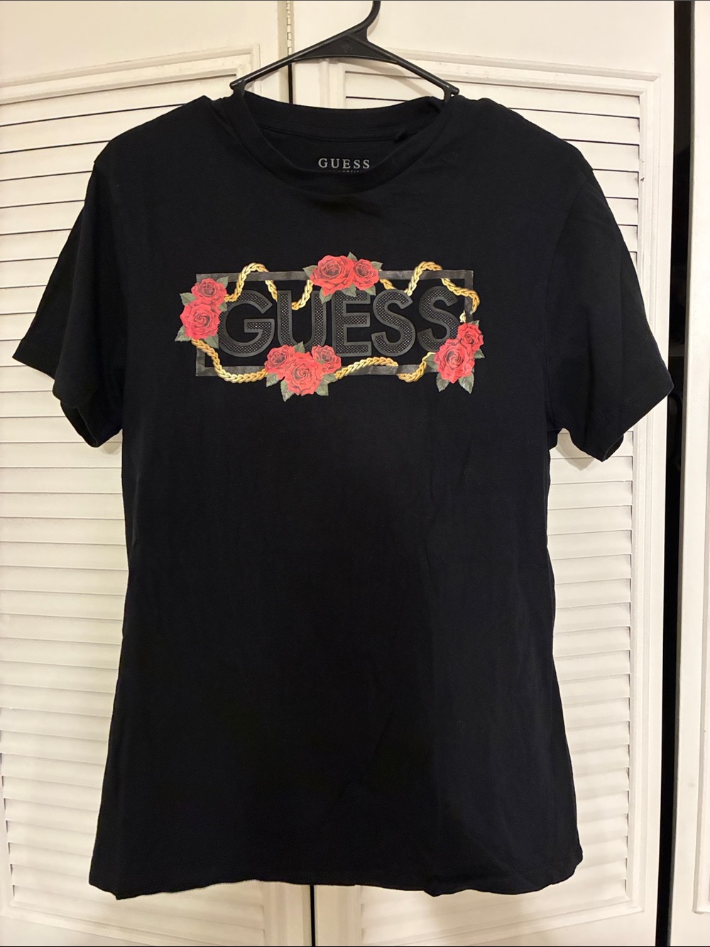 GUESS Black Tee with Red Rose & Gold Chain Graphic